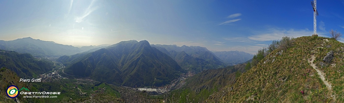 58 Panoramica dal Pizzo di Spino sulla Val Brembana.jpg